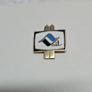 Vintage Vail Colorado Gold Skies Souvenir Unisex Pin